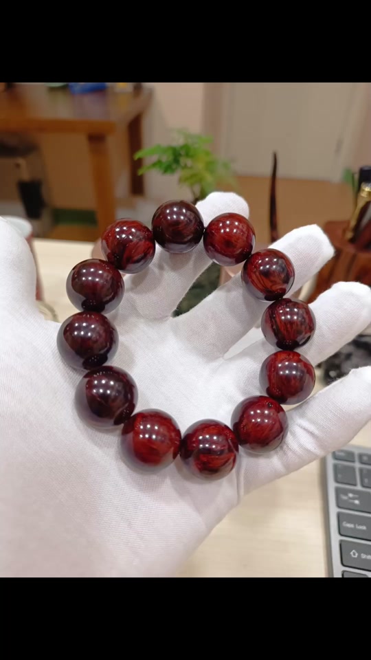 鹰牛狮人:海南黄檀 红降花梨公 2.0 沉水