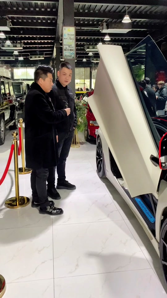 西安李五亮豪车销售_西安李五亮发家史