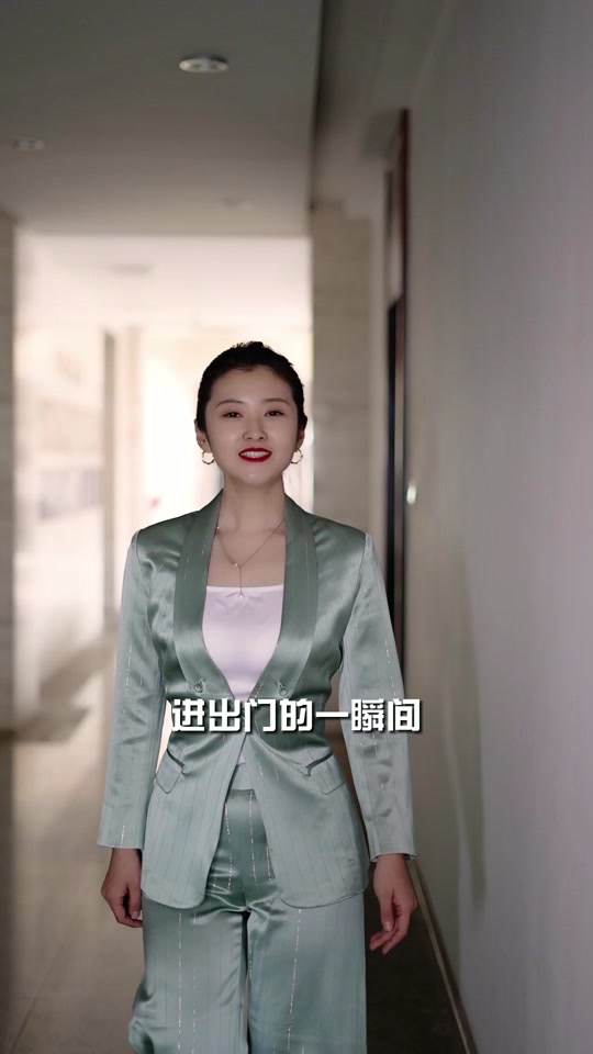 刘老根王秘书_刘老根3韩佳佟个人资料_刘老根中小王扮演者 - 抖音