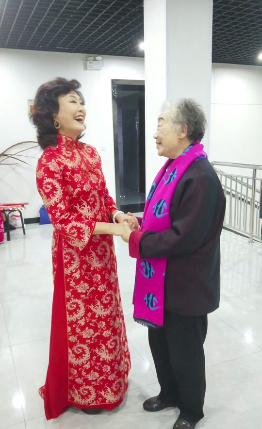 张爱珍有儿女吗_张爱珍的老公是谁_张爱珍和他80岁老公现在怎样 - 抖