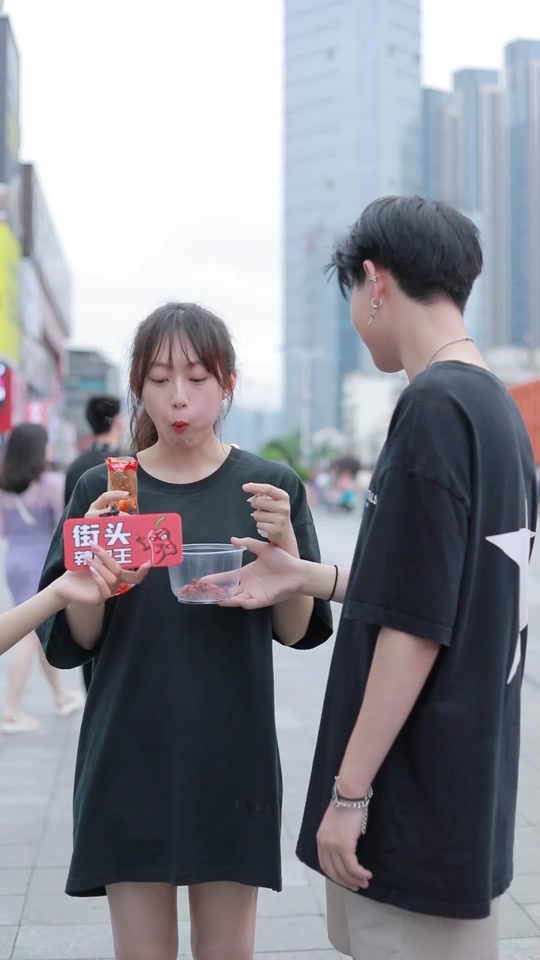 抖音莫嫣=小说女主角莫嫣然