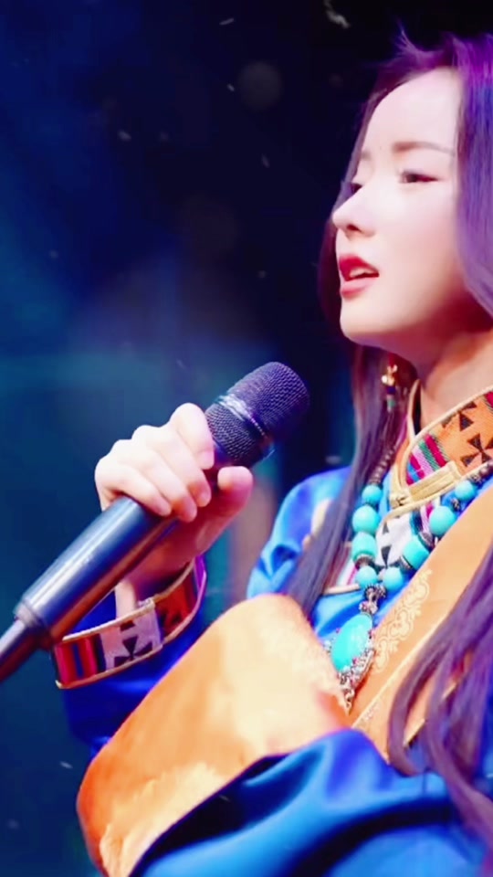 抖音空灵女声电音中文啊=抖音很空灵的一首女生中文歌曲
