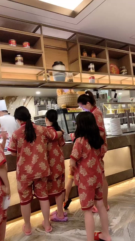 南京瀚金佰九号温泉开门了吗