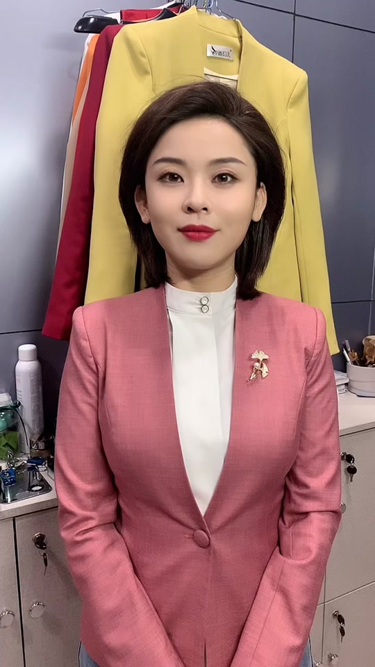 新闻女主播发型_新闻女主播发型长发_新闻女主播发型短发 - 抖音