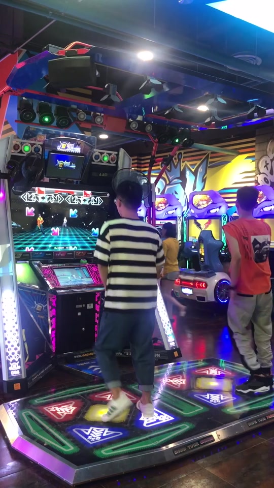 跳舞机情侣模式的歌_跳舞机情侣模式几个币