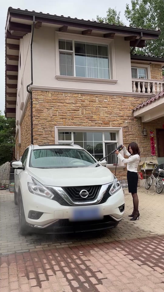 汽车之家创始人之一女的_汽车之家创始人之一胡永平