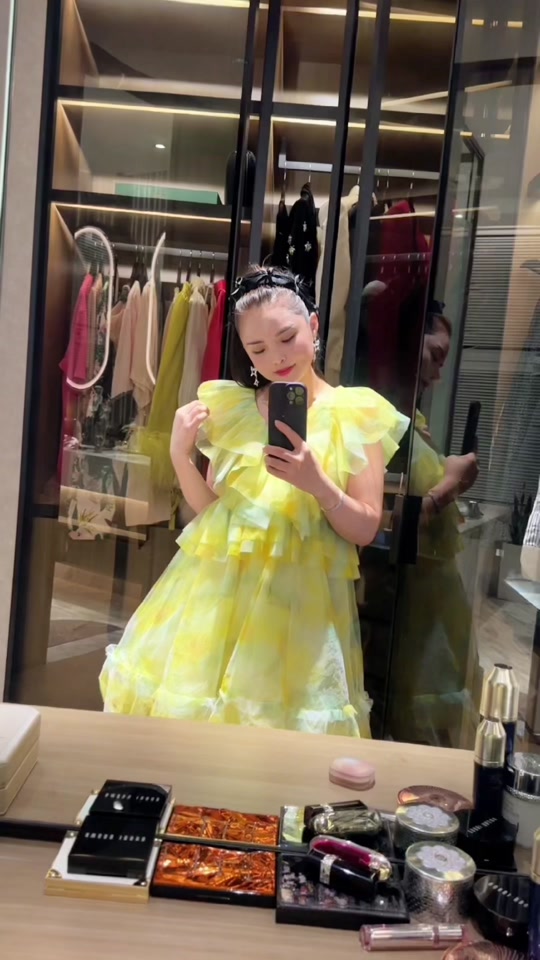 李俏俏和李影是亲姐妹吗_李俏俏个人详细资料_风行国际李俏俏个人简介