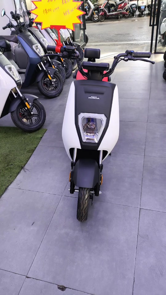 五羊本田电动车u-be电池多少伏 - 抖音