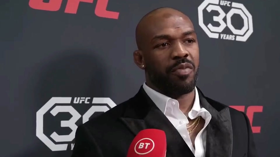 ufc乔恩琼斯退役 - 抖音