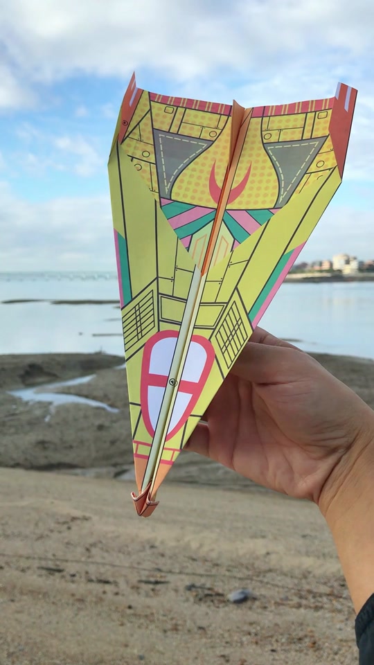 十大恐怖飞机折纸 螺旋桨_带螺旋桨的飞机折纸_折纸双翼螺旋桨飞机