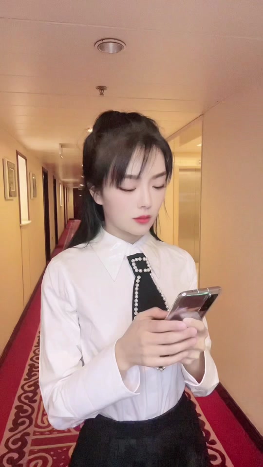 丹妮结婚后生孩子_种丹妮的现任男友_种丹妮为什么不红 - 抖音