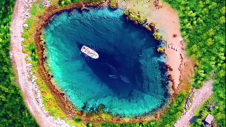 克罗地亚地球之眼_克罗地亚地球之眼有多深_克罗地亚地球之眼鲸鱼是真