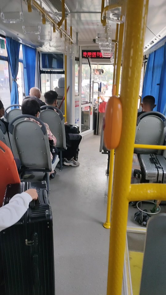 体验一把凤阳到总铺公交车,感觉可以,我的家乡也不错(安徽凤阳)总铺