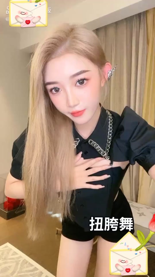 小伊伊 舞蹈