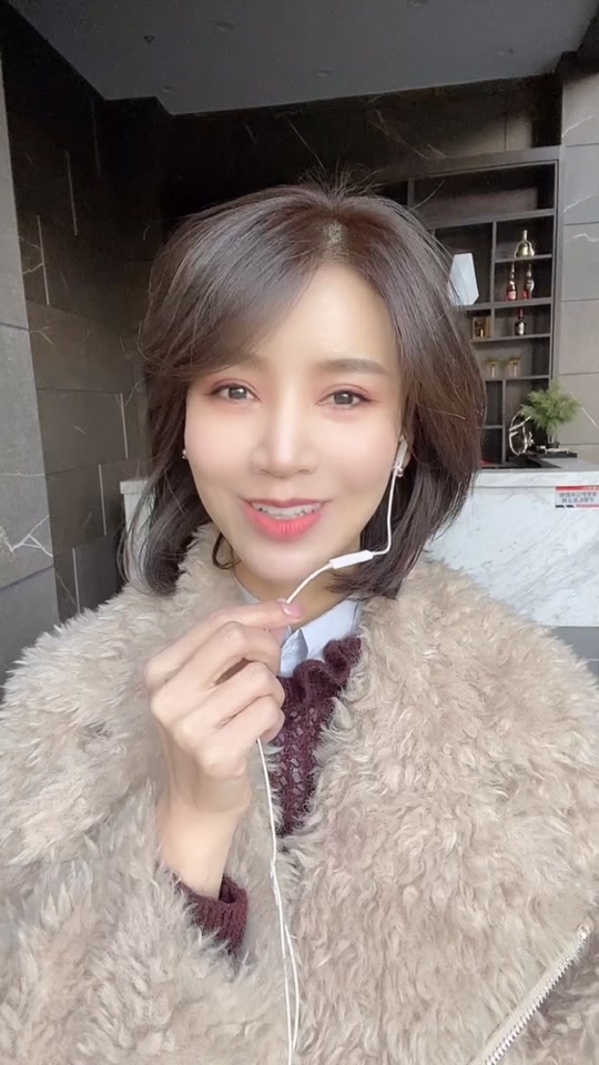 陕西妹子杨丽臻为什么火 - 抖音