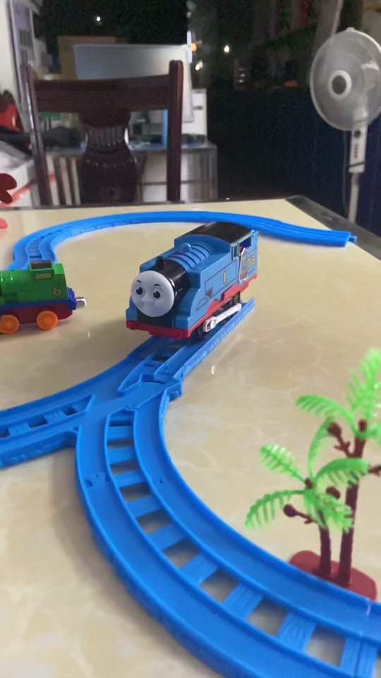 彩蛋洞里面的小火车是什么