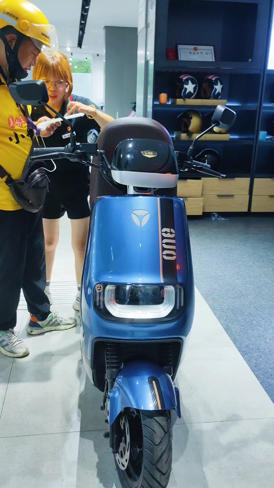 雅迪莱昂电动车显示屏时间设置 - 抖音