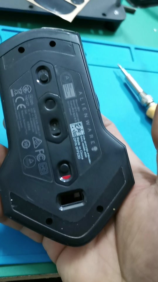 外星人aw610m鼠标编号在哪 - 抖音