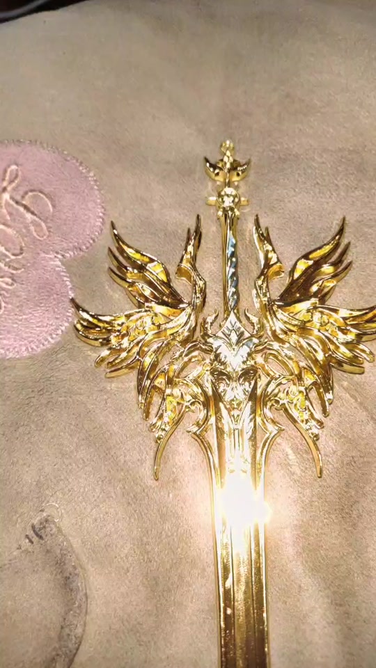 千仞雪天使圣剑_千仞雪天使圣王对比图