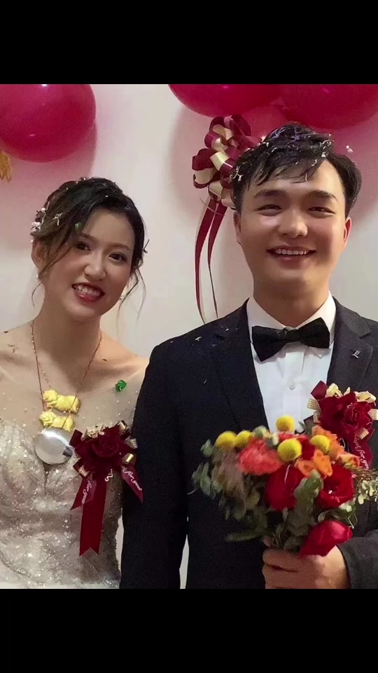 阿香 郑钤丹_阿香郑钤丹的丈夫是谁_阿香郑钤丹高冷 - 抖音