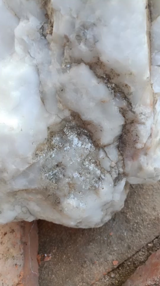 银矿最多的上市公司是哪一家 - 抖音