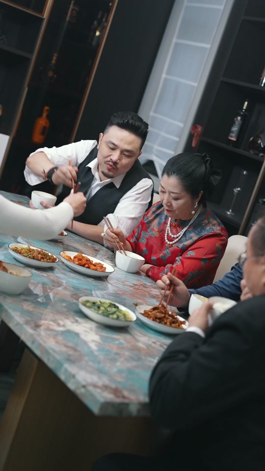 女总裁攻略手册女主角姜罗扮演者 - 抖音