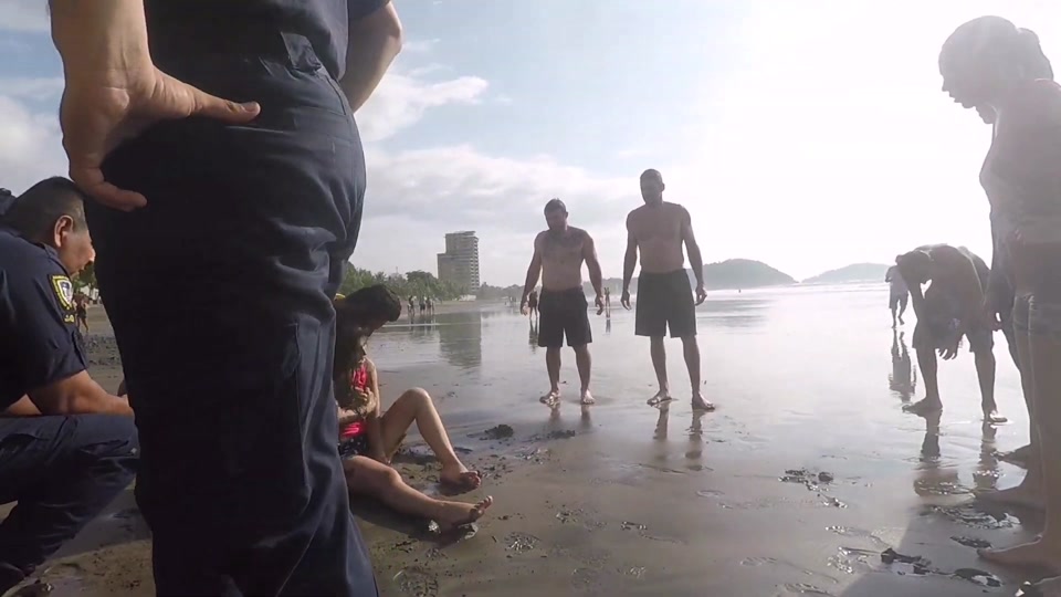 海滩救生员_黑猴子海滩救生员游戏_黑猴子海上救生员训练 - 抖音