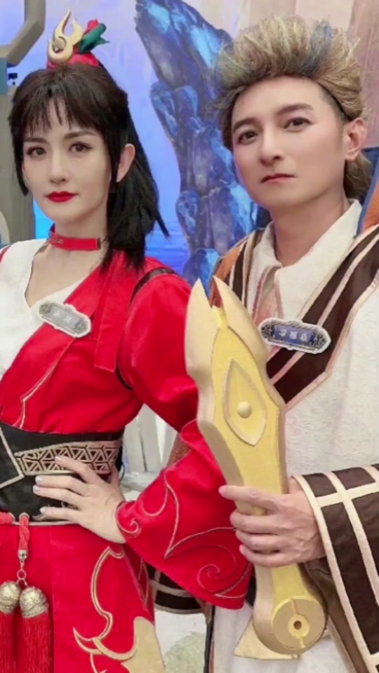 张杰和李维嘉探班谢娜 - 抖音