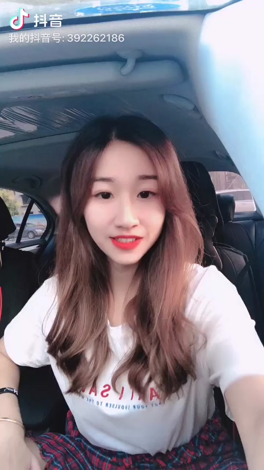 抖音憨憨嫂=抖音憨憨个人简介
