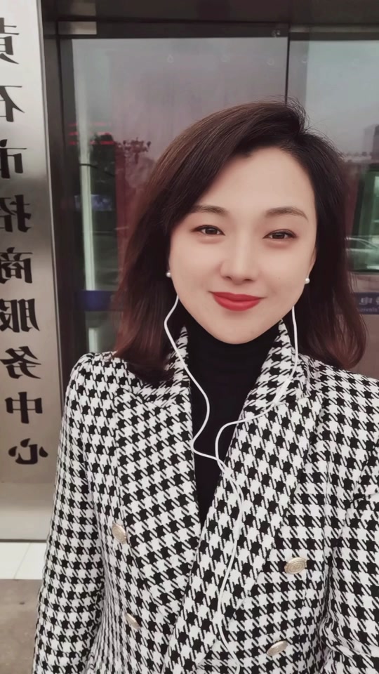 主持人梁晶_主持人梁晶的个人资料_主持人梁晶的个人资料及简历 - 抖