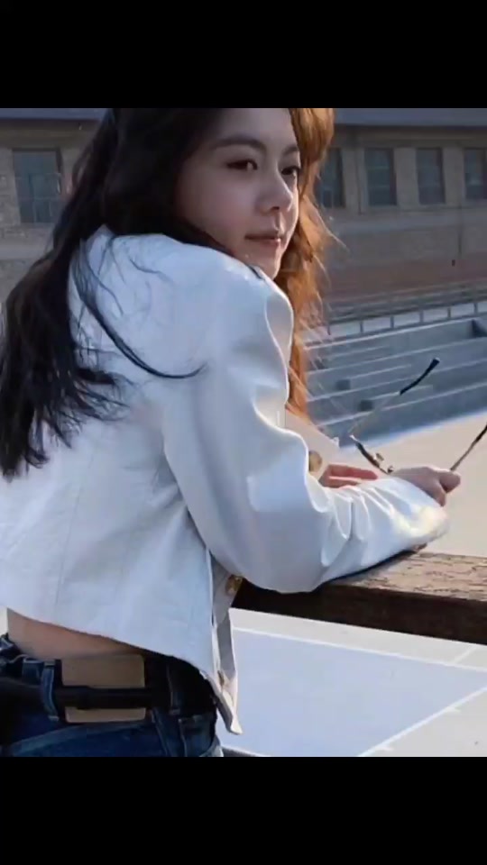 蒋依依jk_蒋依依经纪公司_蒋依依家世 - 抖音