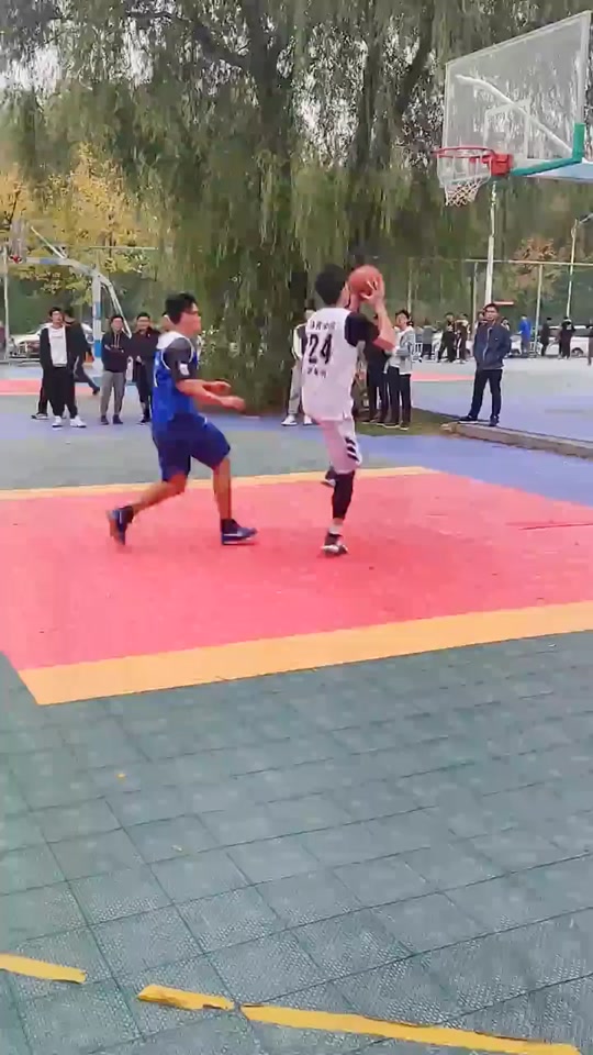 张鸣钊小白兔_张鸣钊个人简介_我要打篮球张鸣钊 - 抖音