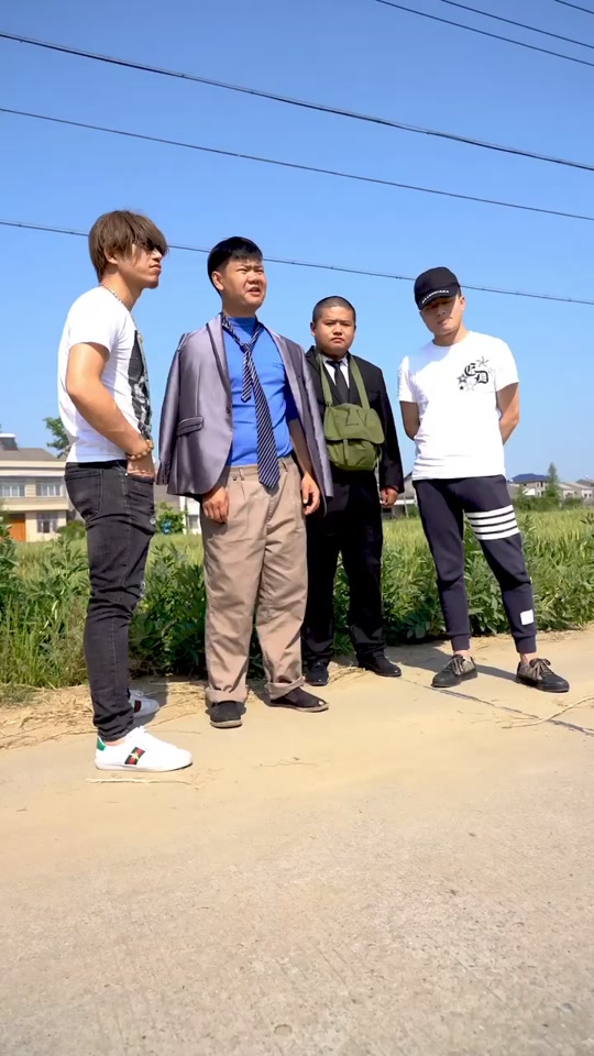 爆笑三江锅每晚7点户外大舞台 - 抖音