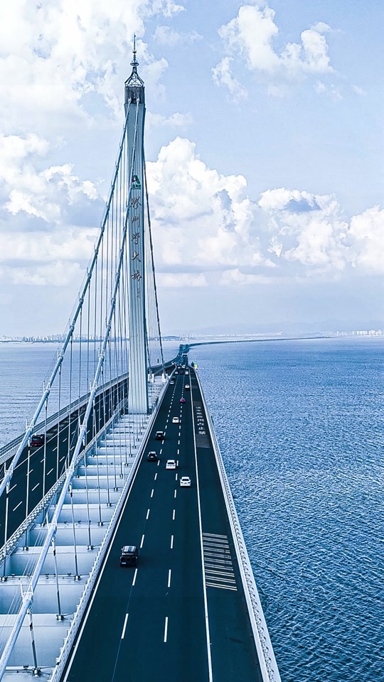 青岛跨海大桥是哪个市长建设的 - 抖音