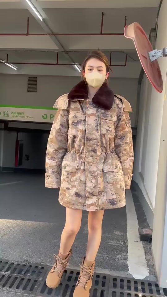 武警21式荒漠大衣跟陆军的一样吗 - 抖音