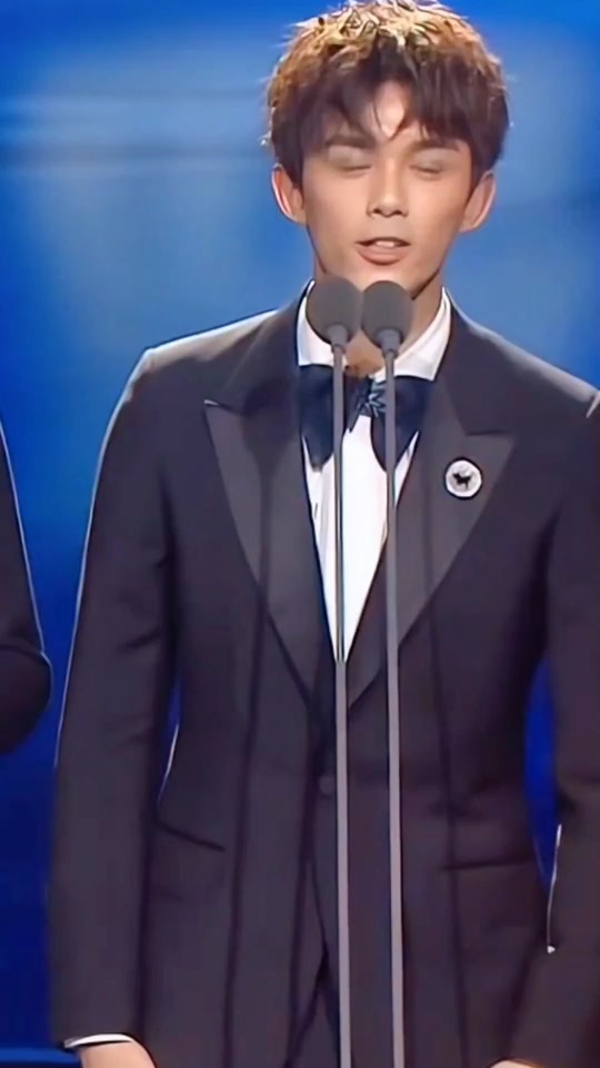 张译 四十岁荣获金鹰奖,努力和坚持是最重要的.