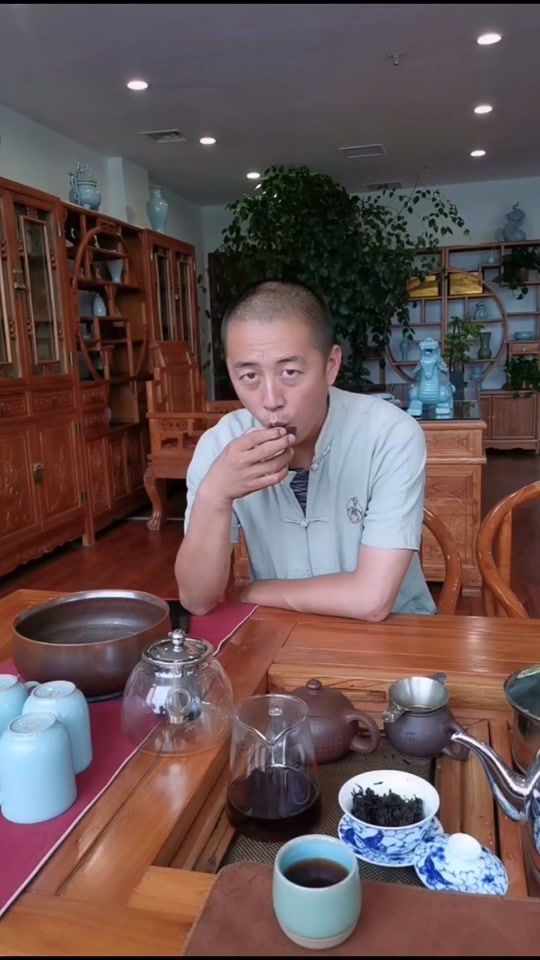 释延淀的身世_释延淀是什么人_释延淀的师傅是谁 - 抖音