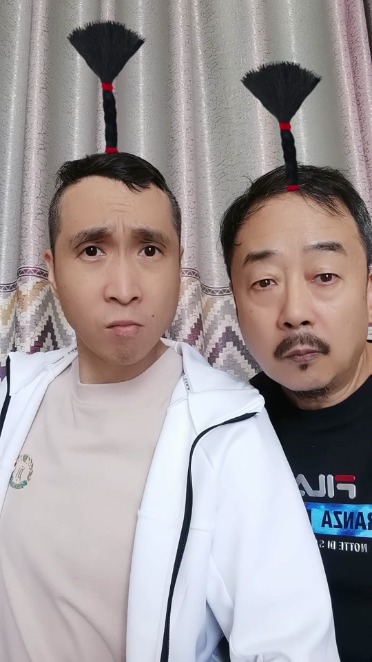 河南演员张立的现任妻子 - 抖音