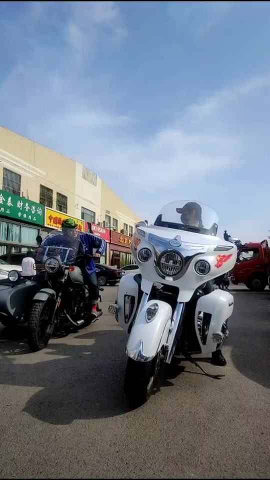 哈雷盟主安全官小姐姐怎么不见了 - 抖音