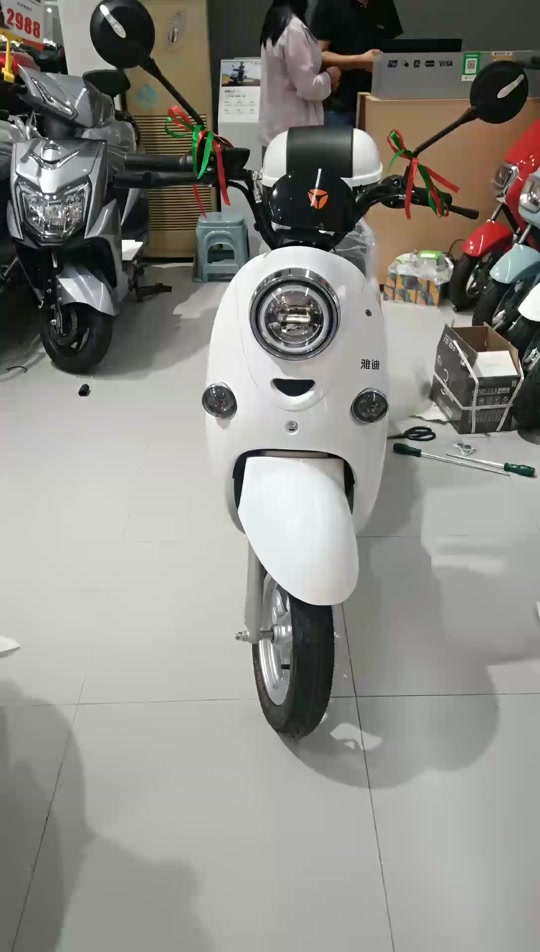 雅迪欧萌舒适版电动车配置 - 抖音