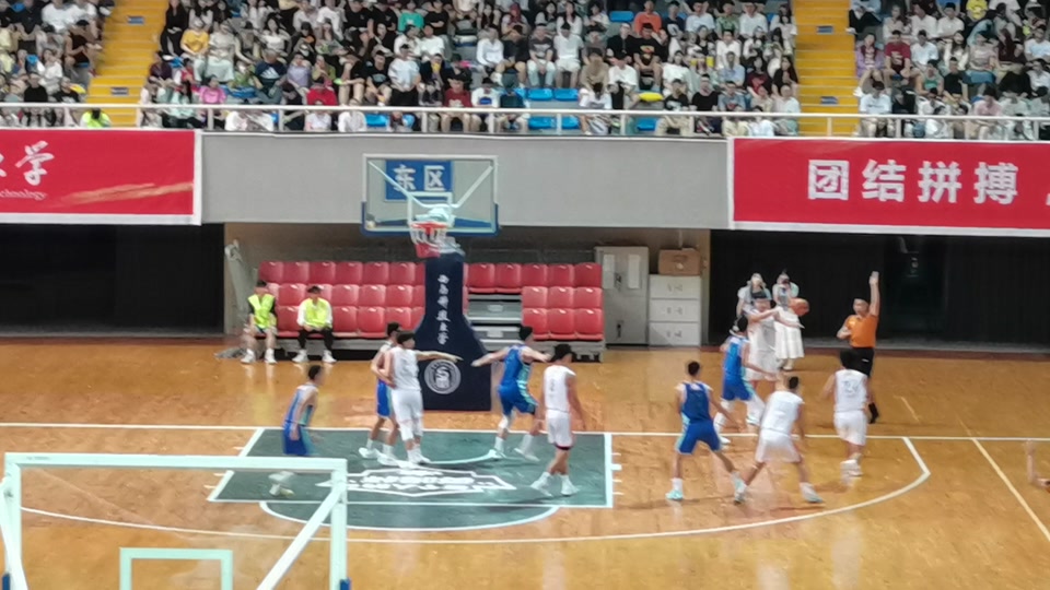 宜宾一中贡嘎杯篮球 - 抖音