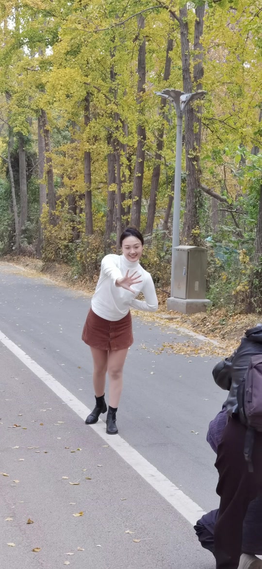 张大萌路人视角_张大萌个人简介_主播张大萌 - 抖音