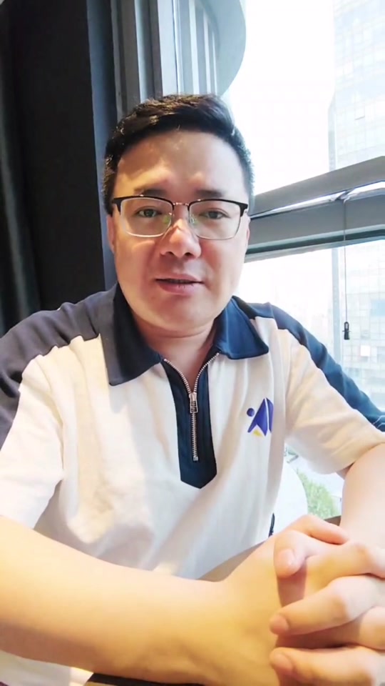 阿酒先生:总决赛加油,最后一场打完我就可以休息了#好哥哥逆风翻盘