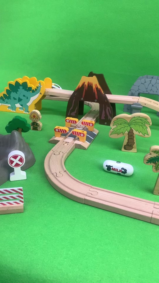 彩蛋洞里面的小火车是什么