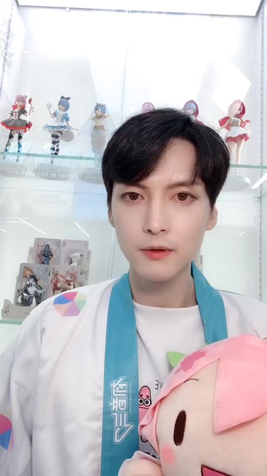 小柔和小小白婚纱照_小柔和小小白304_304 masa 小小白 慕柔 - 抖音