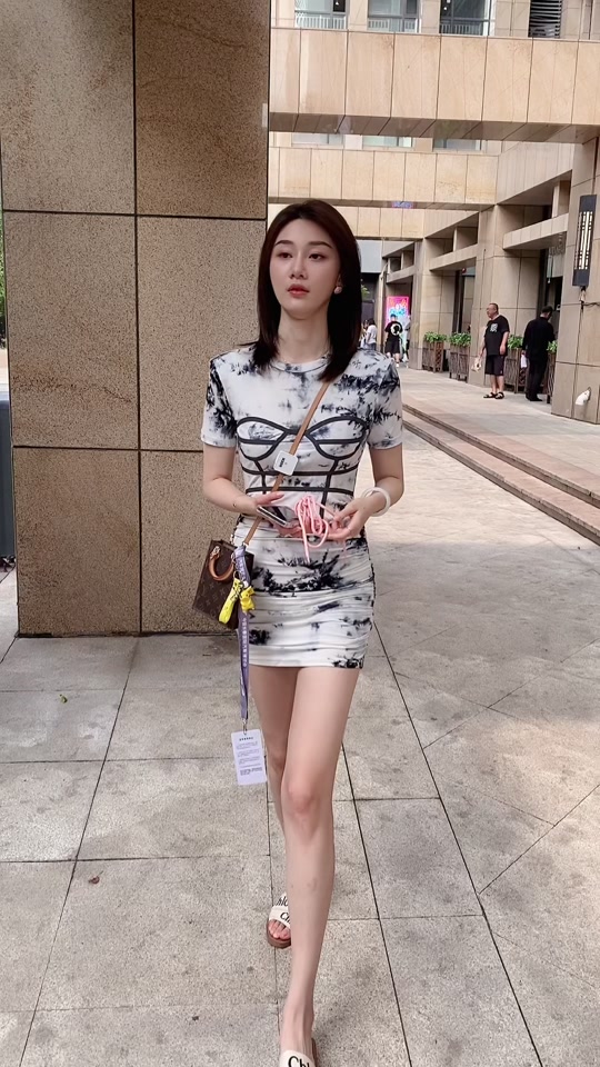 张芮尔啊6_张芮尔个人资料尔_张芮尔是哪的 - 抖音