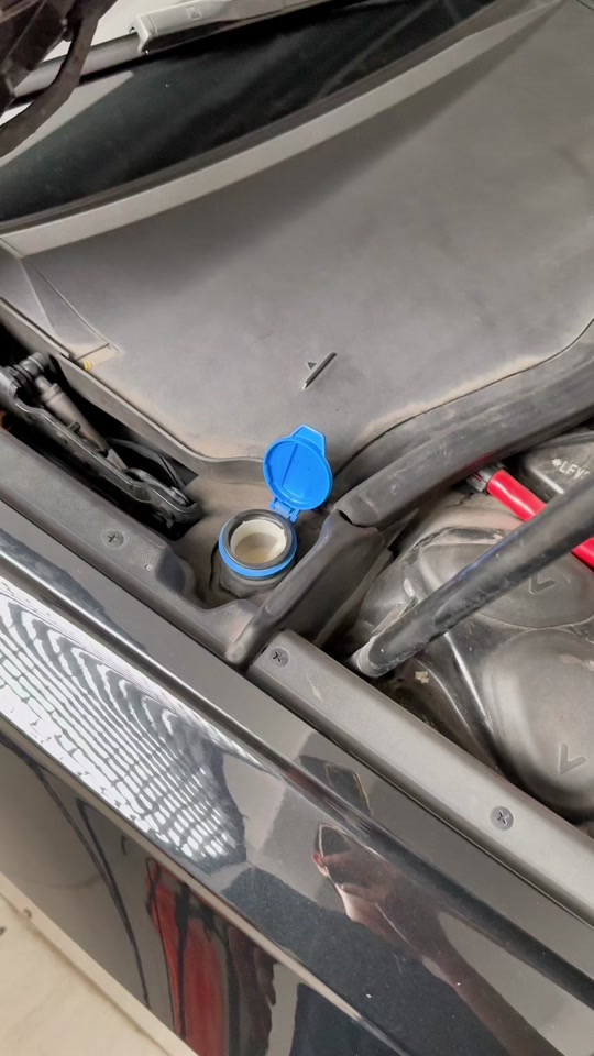 奥迪a6玻璃水是满的怎么还亮灯 - 抖音