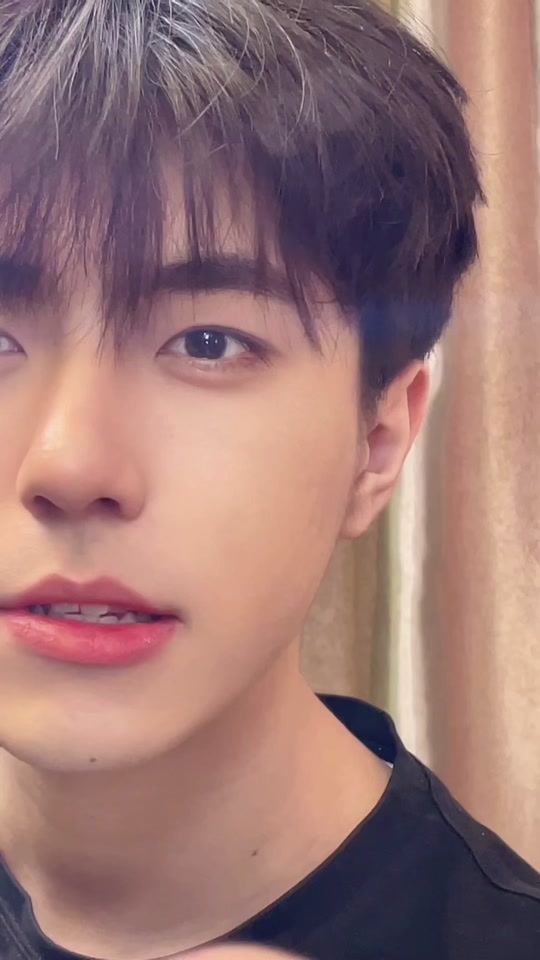 许浩晨是谁_许浩晨壁纸