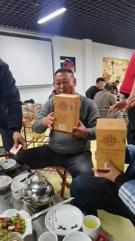 微山湖一帆风顺一箱4瓶36度_微山湖酒36度一帆风_微山湖酒一帆风顺带