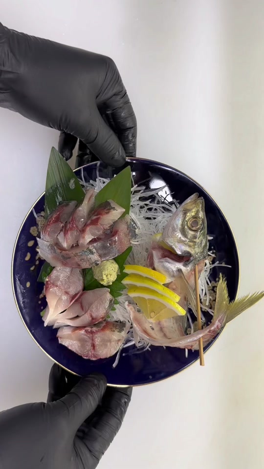 小竹荚鱼刺身